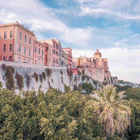 Minimalist Chic A Villanova 3Bdr - 2Bth - Wifi Cagliari Bagian luar foto