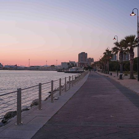 Minimalist Chic A Villanova 3Bdr - 2Bth - Wifi Cagliari Bagian luar foto