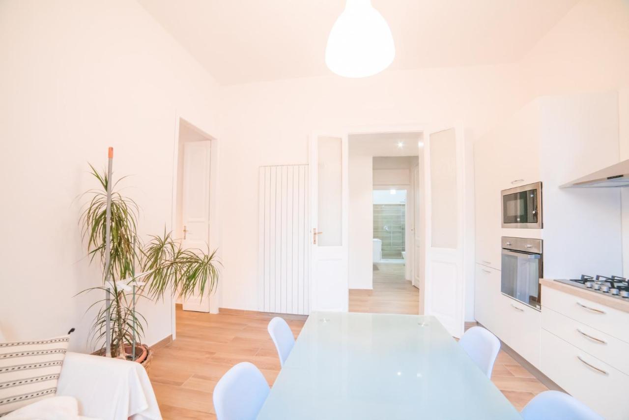 Minimalist Chic A Villanova 3Bdr - 2Bth - Wifi Cagliari Bagian luar foto
